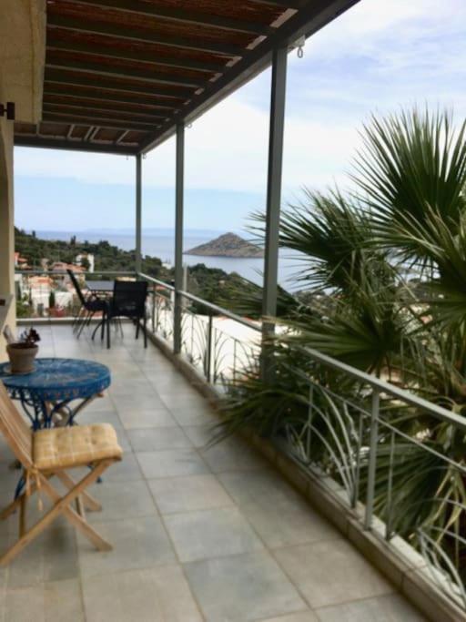 Ersi'S Seaview Apartamento Pórto Ráfti Exterior foto